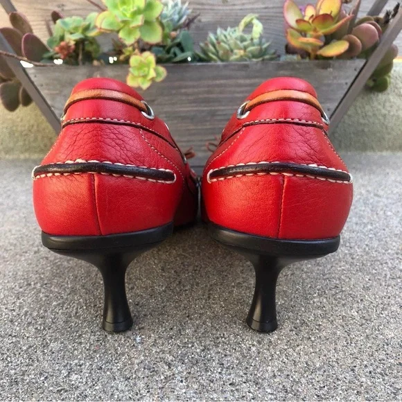 Prada Vintage Red Pebbled Leather Kitten Heel Loafers 39 Made in Italy - Picture 5 of 8
